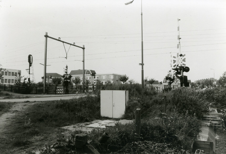 Overweg station Bunnik gezien vanaf Groeneweg zijde A12