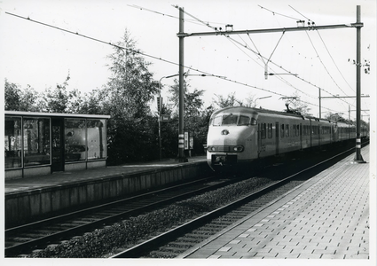 Binnenkomende trein station Bunnik richting Utrecht