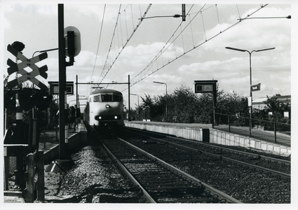 Station Bunnik aan de Groeneweg perron aan de zijde A12 richting Driebergen