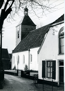  Nederlands Hervormde kerk gezien vanaf de zijkant