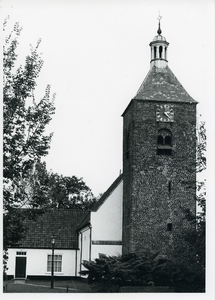  Nederlands Hervormde kerk gezien van voorzijde links