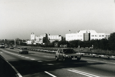  Kosterijland gezien vanaf de A12. Rechts het gebouw van de BOVAG