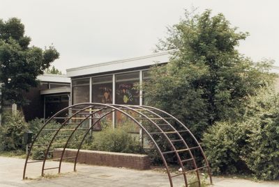  Klimrek op de speelplaats van de openbare basisschool 'De Bongerd