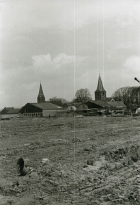  Zicht op Werkhoven vanaf de bouwlocatie Plan Pelikaan. Links de RK kerk en rechts de NH Sint Stevenskerk