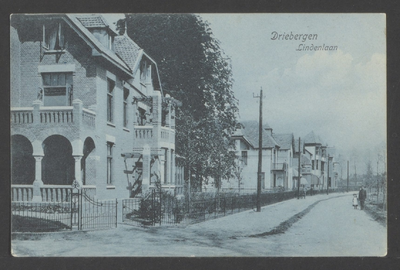  Lindelaan gezien vanaf de Hoofdstraat. Eerste huis links staat aan de Hoofdstraat (nr. 149).