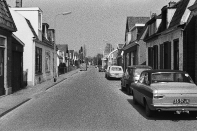  Bosstraat, richting Arnhemsebovenweg, met verderop rechts de afslag Rozenstraat (foto 24 in de scriptie)
