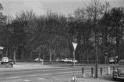  Parkeerterrein bij het Wapen van Rijsenburg (deel van foto 57 in de scriptie)