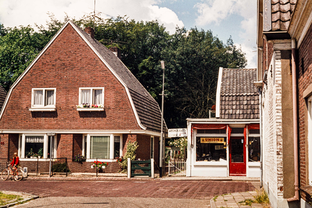  Bosstraat tegenover de afslag Dr. Hermansstraat