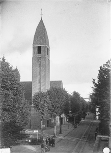  De Nederlands-hervormde kerk vanaf het balkon van Drukkerij Kraal