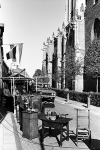  Antiekmarkt op de Kerkplein zuid