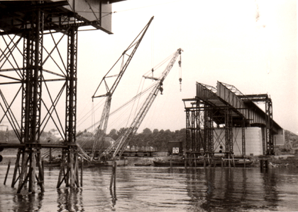  Rijnbrug in aanbouw