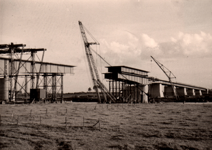  Rijnbrug vóór montage middenstuk