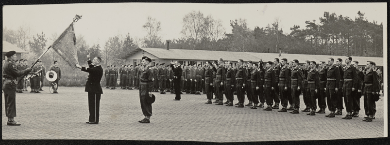  Mariniers op verzamelterrein