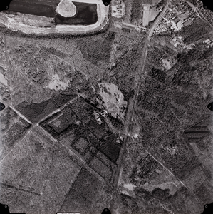  Luchtfoto gemeente Doorn: Heuvelrug-zijde met oa. Amersfoortseweg en Maarn (strook 005, foto 0101)