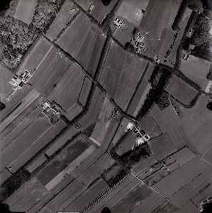  Luchtfoto gemeente Doorn: Langbroek-zijde met oa. Buntweg en Buurtweg (strook 006, foto 0117)