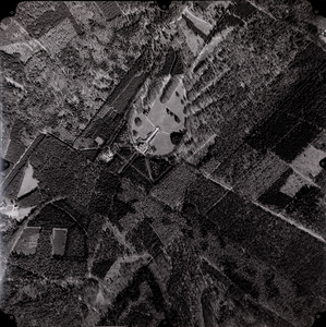  Luchtfoto gemeente Doorn: Heuvelrug-zijde met oa. Huis te Maarn (strook 006, foto 0123)