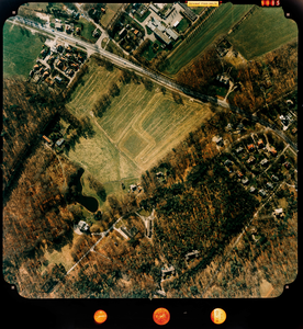  Luchtfoto (kleur) gemeente Doorn: Heuvelrug-zijde met oa. Driebergsestraatweg, Beukenrode, Beukenrodelaan (nr. 5915)
