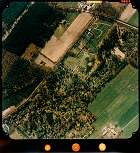  Luchtfoto (kleur) gemeente Doorn: Langbroek-zijde met oa. Gooyerdijk, Gimbornpark, Vossensteinsesteeg (nr. 5923)