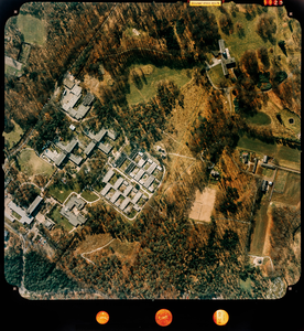  Luchtfoto (kleur) gemeente Doorn: Heuvelrug-zijde met oa. Zorginstelling Bartimeus (nr. 5929)