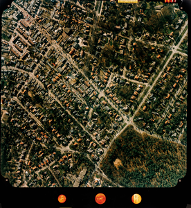  Luchtfoto (kleur) gemeente Doorn: Heuvelrug-zijde met oa.Berkenweg, Kampweg, Oude Arnhemse Bovenweg (nr. 5877)