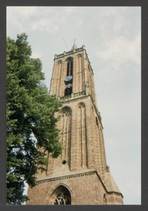 De toren van de St. Andrieskerk.