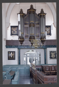  Het interieur met het orgel van de St. Andrieskerk.