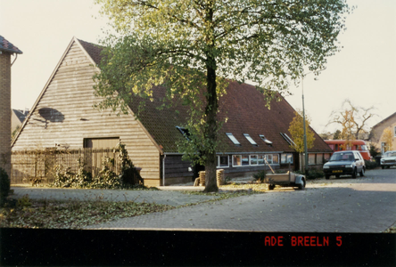  Straatbeeld met woning, voormalige tabaksschuur