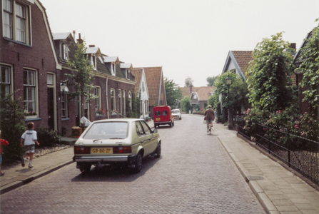  Straatbeeld Woningen Donkerstraat 10 en verder in zuidelijke richting