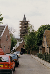  Andriestoren in de steigers, gezien vanaf het Dorpshuisplein