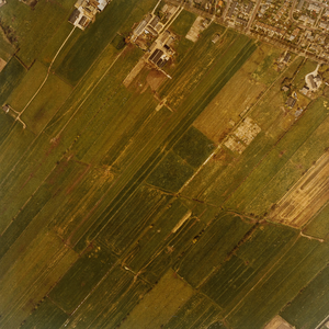  Luchtfoto van de gemeente Leersum met het gebied tussen de Nieuwesteeg en de Goyerdijk (serie I, V017-6585)
