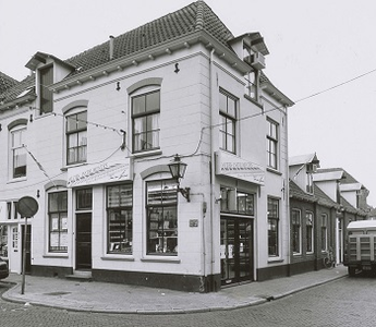  Muziekinstrumentenwinkel.