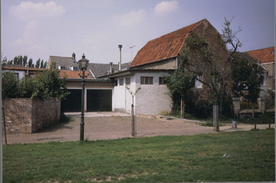  De krokettenfabriek van Van Putten, Mazijkzijde.