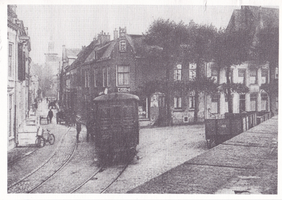  Oeverstraat/hoek Dijkstraat, tram