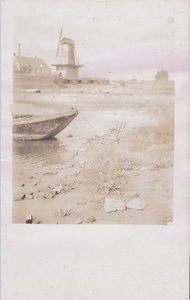  Wijk bij Duurstede, gezicht op de haven met molen
