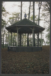  De muziektent in het kasteelpark.