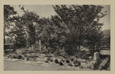  Valkenheide, begraafplaats, graf van de op 8-9-1944 gefusilleerde directeur de heer D. Noordam.