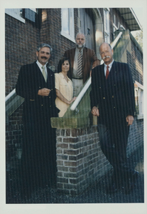  Diapresentatie Maarn. Burgemeester Mr. A. B. L. de Jong, gemeentesecretaris mr. M. A. J. Oosterwijk-Keulers, ...