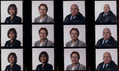  Index met 4 portretten van gemeentesecretaris mw Oosterwijk, 4 portretten van wethouder Betty van der Meulen - CDA en ...