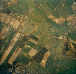  Serie II: Luchtfoto van het gebied ten noordwesten van Maarsbergen met de Heijgraefflaan en de Brummelsbergen (V408-23487)