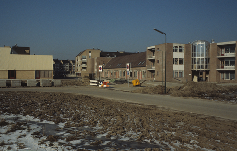  De straat de Molen in aanleg bij sporthal/zwembad de Spil en de woningen aan de Stellingmolen.