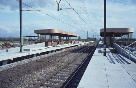  Het station in aanbouw kijkend in de richting van Culemborg.