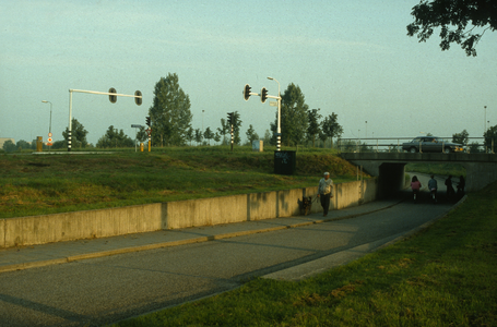  Fietstunnel onder de Rondweg vanaf de Gaarde naar de Utrechtseweg.