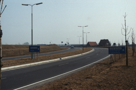  De toenmalige Rondweg met de afslag naar de Schaft en de toenmalige Schalkwijkseweg.