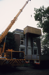  De verhuizing van het oude gemeentehuis in De Grund aan de toenmalige Utrechtseweg (nu De Poort)