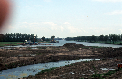 53075 De verbreding van het Amsterdam-Rijnkanaal bij de Plofsluis.