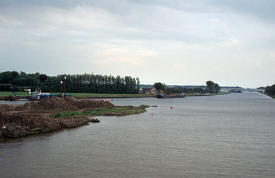 53076 De verbreding van het Amsterdam-Rijnkanaal bij de Plofsluis.