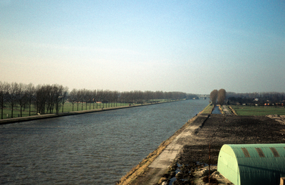 53077 Gezicht vanaf de in aanbouw zijnde brug van de A27 over het Amsterdam-Rijnkanaal richting de Plofsluis.