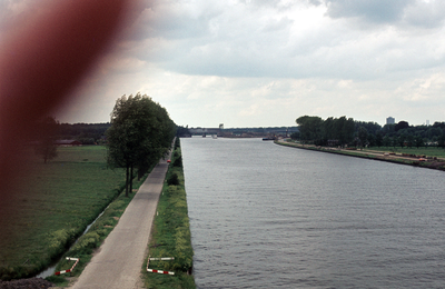 Verbreding Amsterdam-Rijnkanaal bij de Plofsluis gezien vanaf de brug van de A27.
