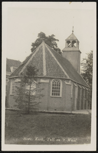  De achterzijde van de Nederlandse-hervormde kerk
