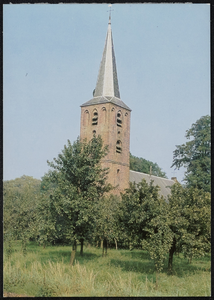  De toren van de Nederlandse-hervormde kerk